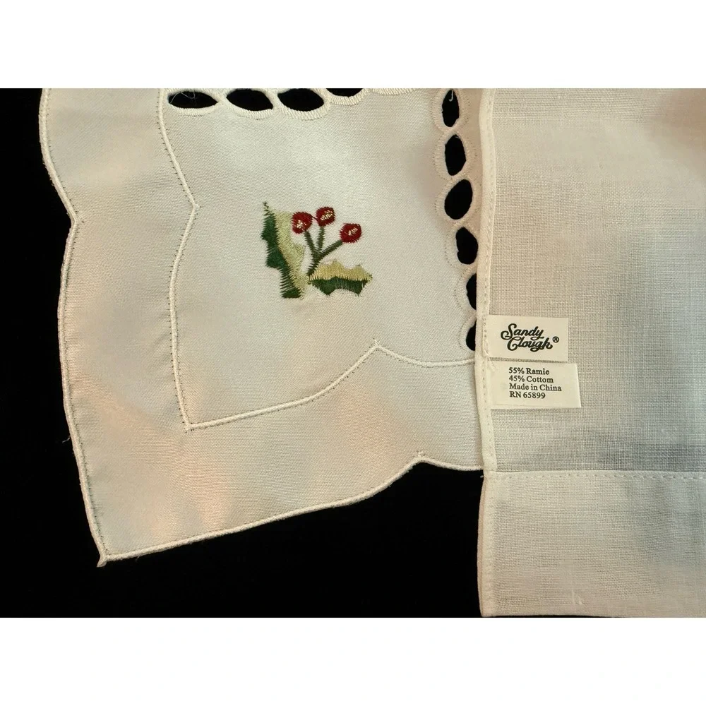 Lot of 2 NEW Christmas Linens Towels‎ Holly Topiary Embroidered Guest Tea Table
